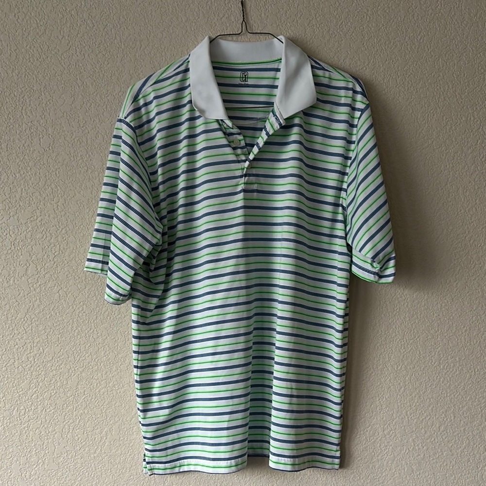 Men’s polo style shirt